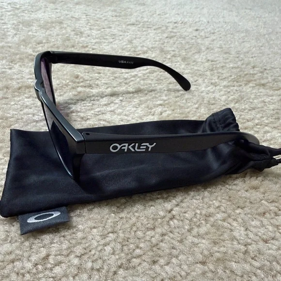 Oakley Frogskins - Picture 2 of 7